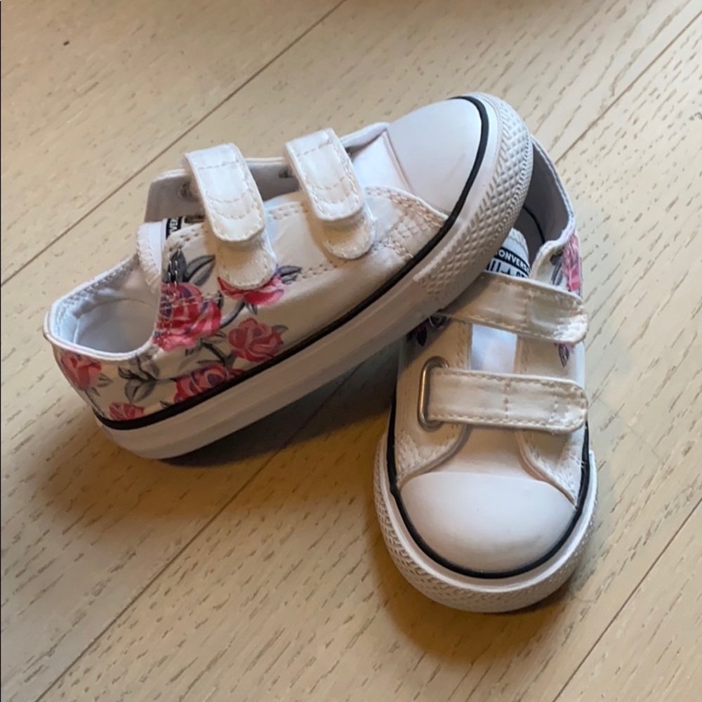 Converse All Star Sneakers